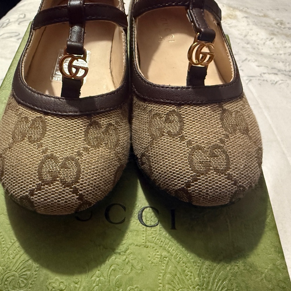 Gucci Brown Dress Shoes with Iconic Monogram